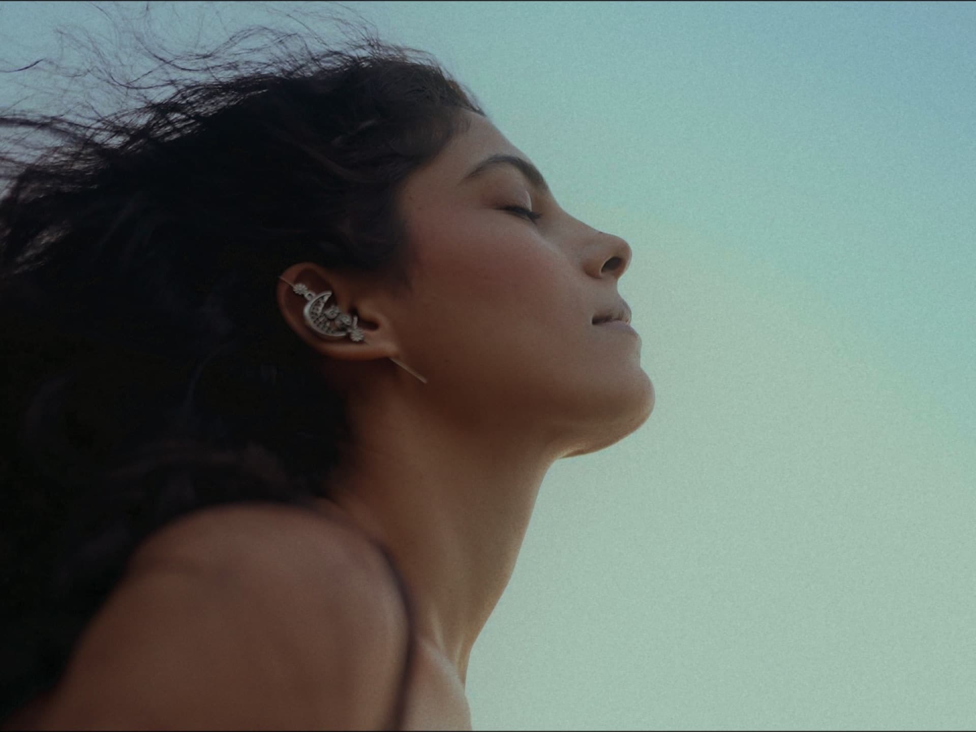 Nikita Ahuja — Apni Suni
